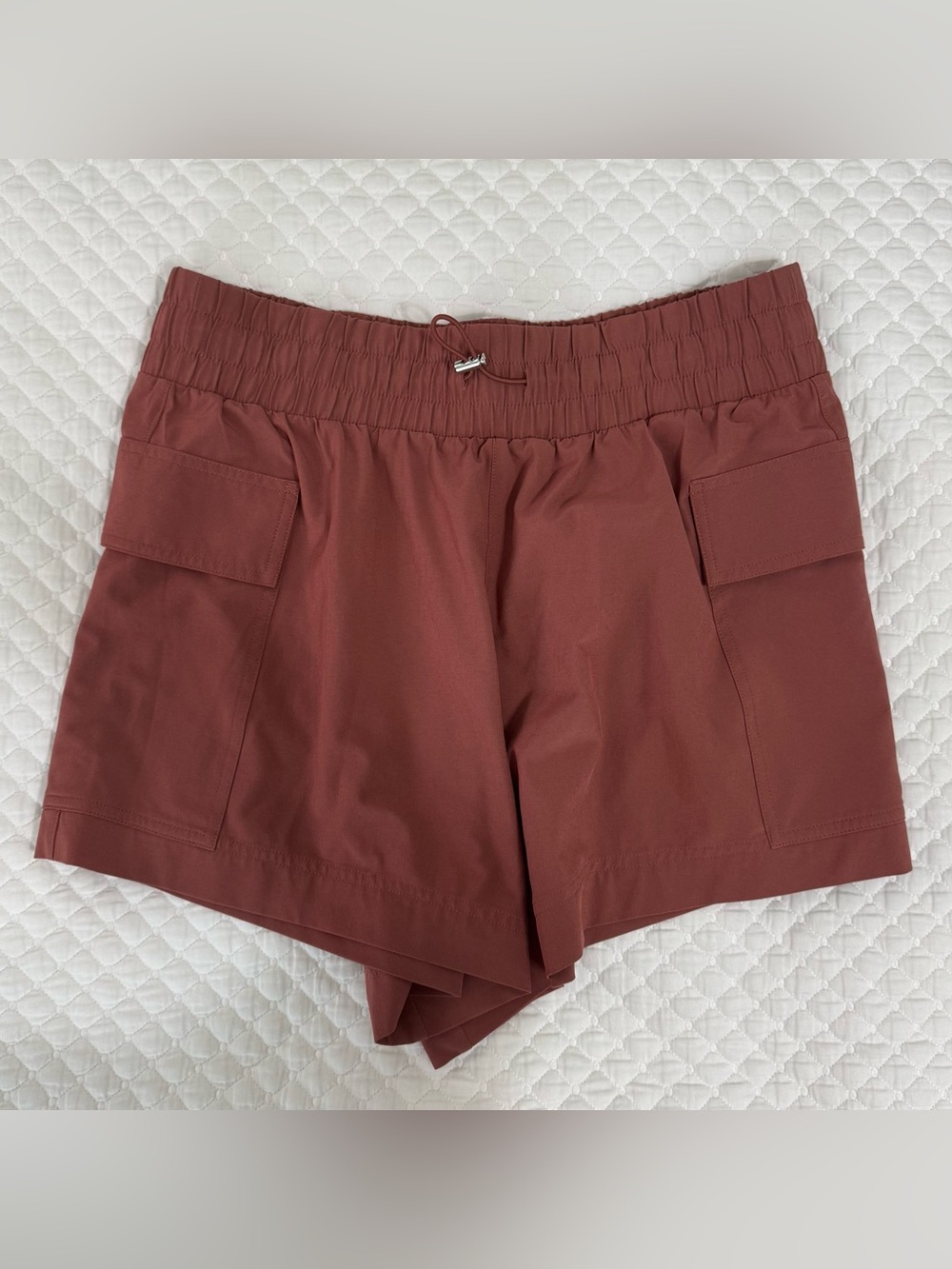 Abercrombie & Fitch - Women's Elastic-Waist Cargo Shorts